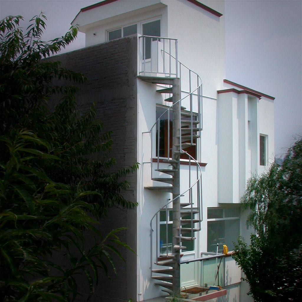 Escaleras Caracol – TE LLEVAMOS A OTRO NIVEL SEGURO